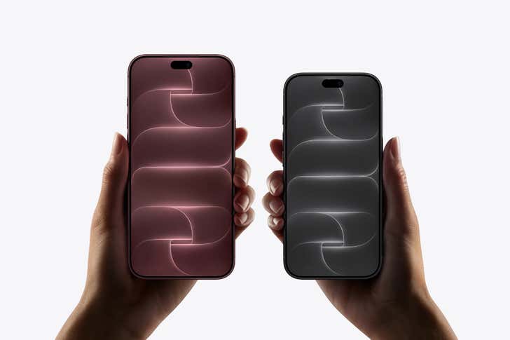 Apenas que a Apple acaba de revelar um iPhone dobrável, e ele parece ótimo