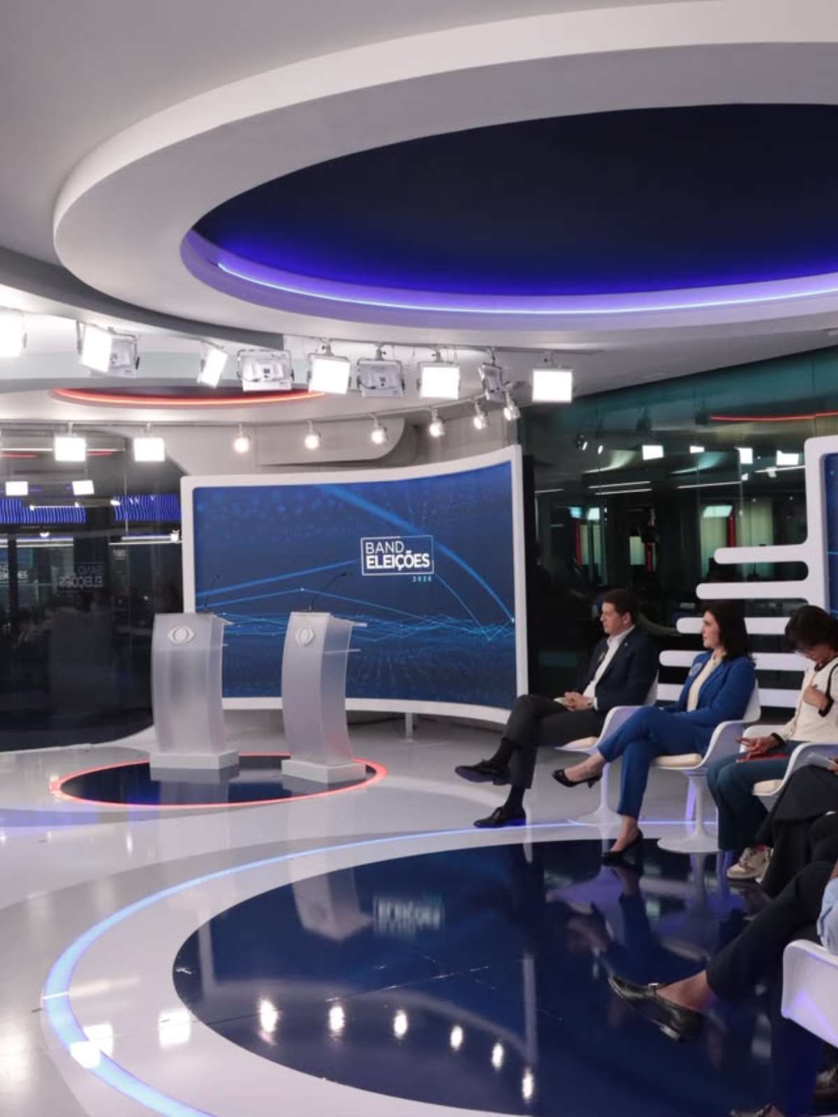 Ataques ao PT, escala 6x1 e segurança pública dominam primeiro debate ao Senado em SP