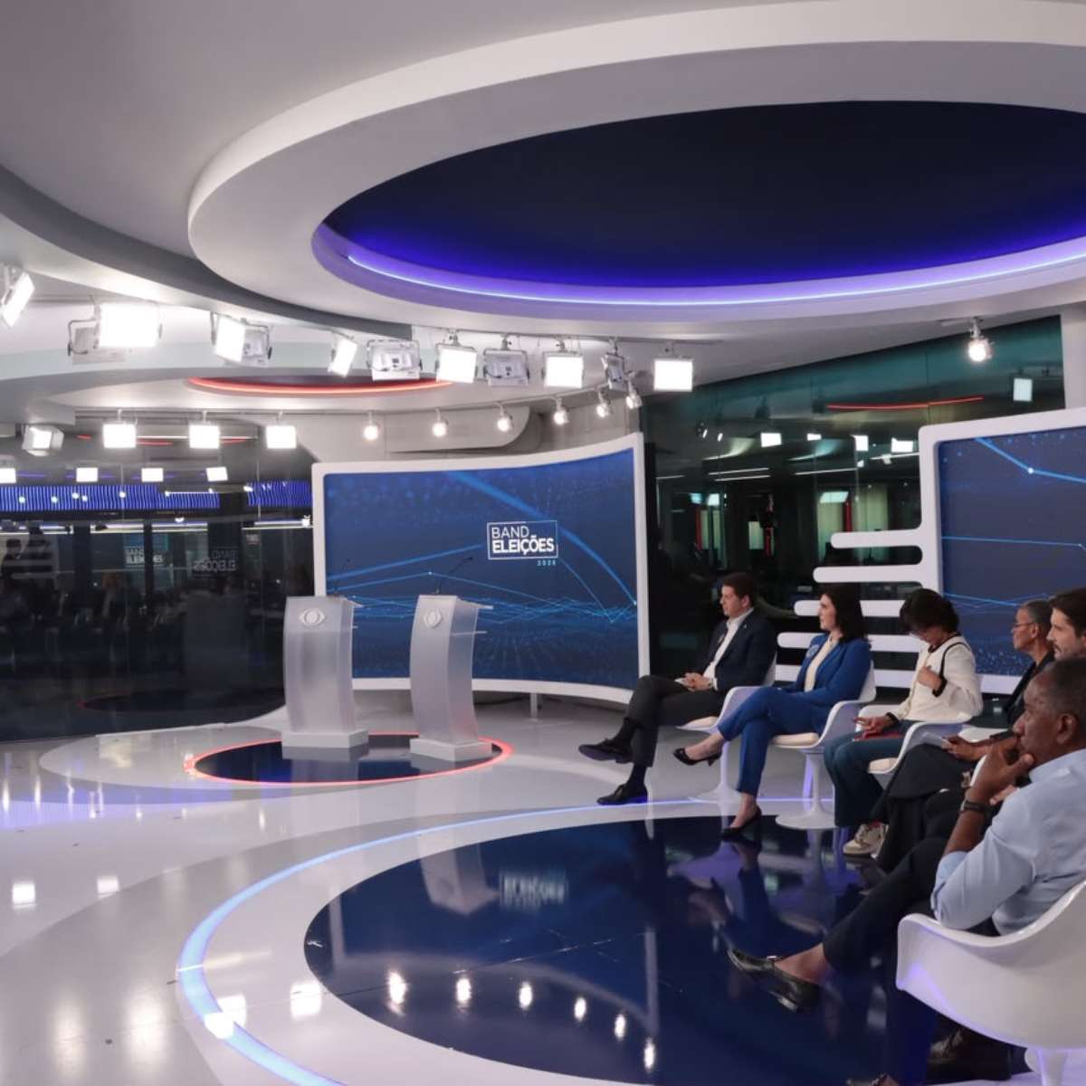 Ataques ao PT, escala 6x1 e segurança pública dominam primeiro debate ao Senado em SP