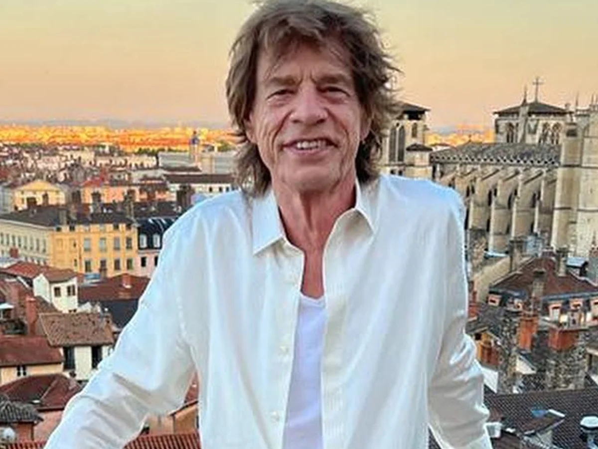 Mick Jagger revela intensa rotina de treinos para manter fôlego aos 83 anos