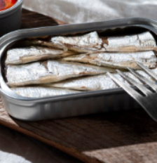 Conheça os benefícios da sardinha para a saúde Foto: Freepik