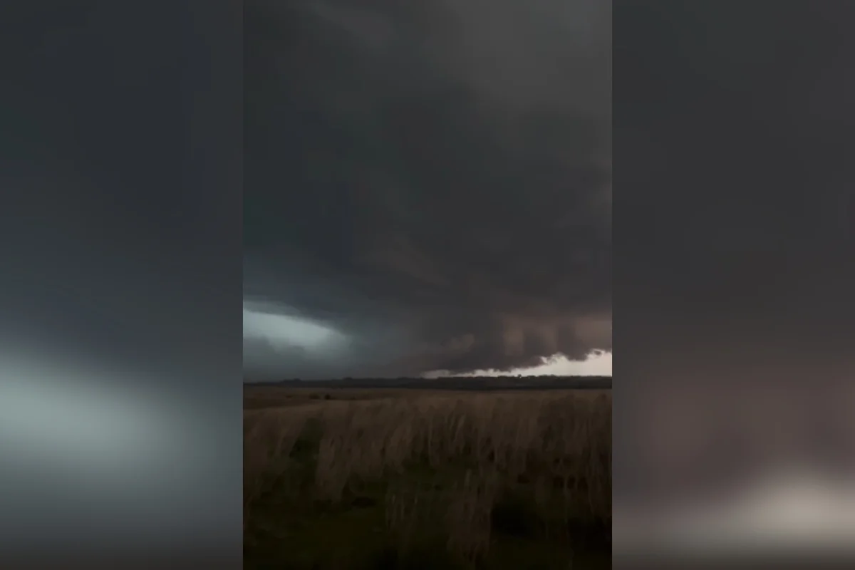 Supercélula é registrada durante temporais no Rio Grande do Sul