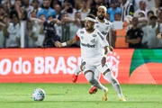Em recuperação, Neymar diz que tem cuidado “dobrado” com o “mental”