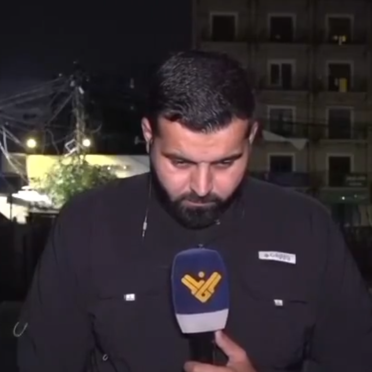 Jornalista é atingido por bombardeio durante transmissão no Líbano