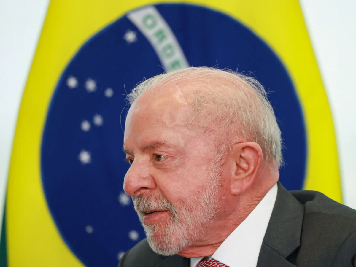 TSE manda Lula e governo apagarem post com críticas à família Bolsonaro