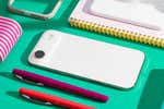 Apenas que a Apple acaba de revelar um iPhone dobrável, e ele parece ótimo