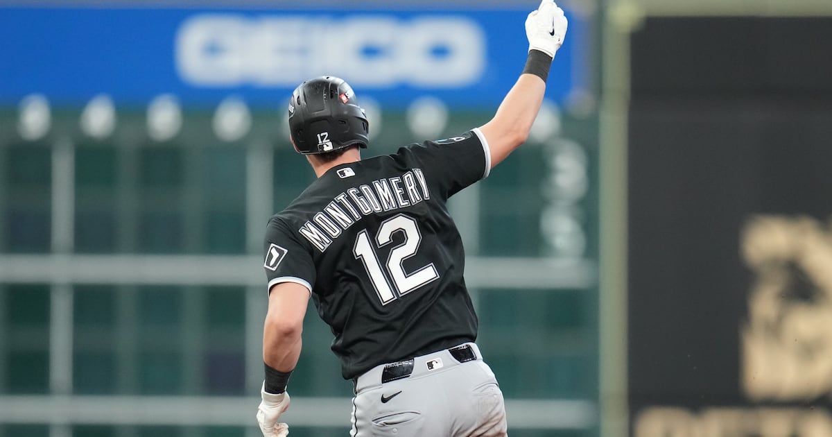 O Papa Leão envia carta inspiradora aos White Sox enquanto a equipe se junta aos Braves com vitórias nas eliminatórias da MLB