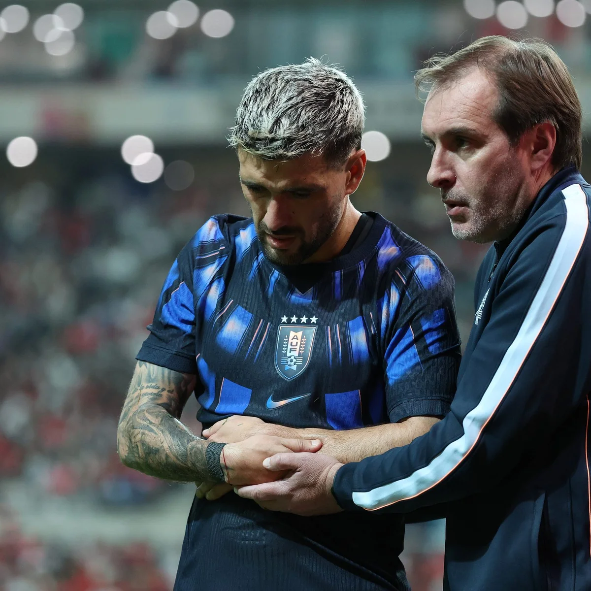 Arrascaeta passará por cirurgia em fratura no punho nesta quinta-feira