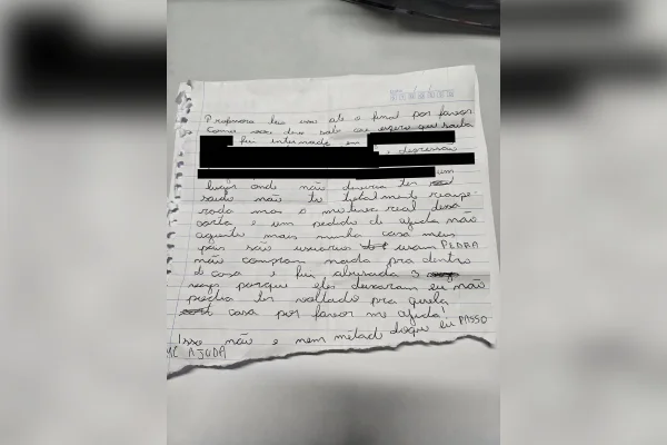 “Me ajuda”: adolescente denuncia abuso em carta na escola e pais são presos