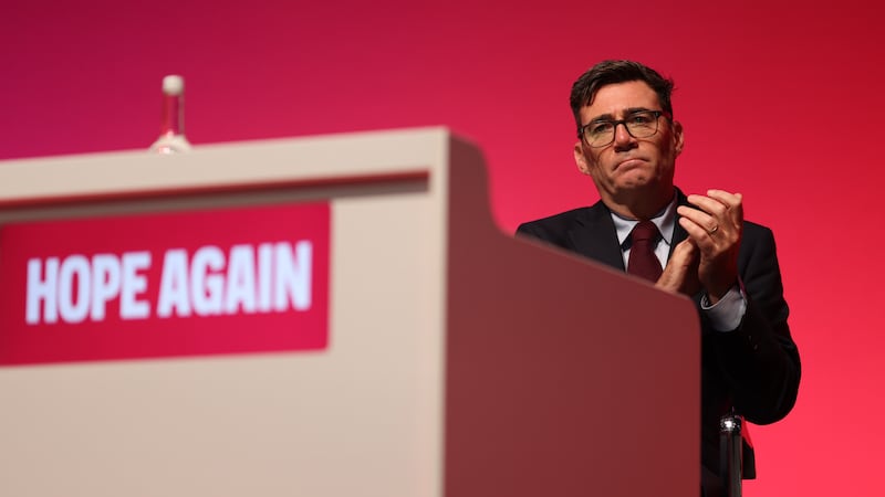 Andy Burnham tem razão ao resistir à tentação de convocar uma eleição antecipada no Reino Unido.