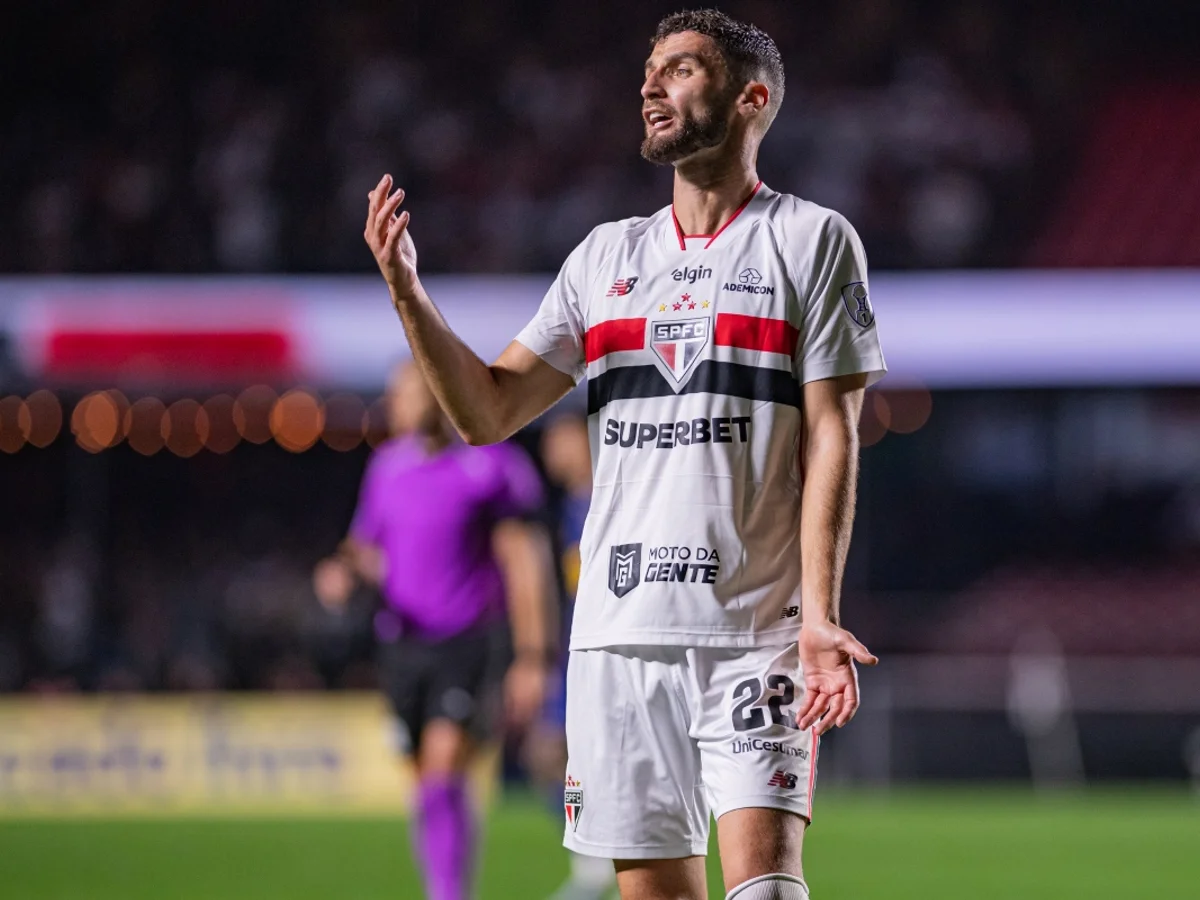 São Paulo: Domingos Duarte passará por cirurgia após ruptura no ligamento