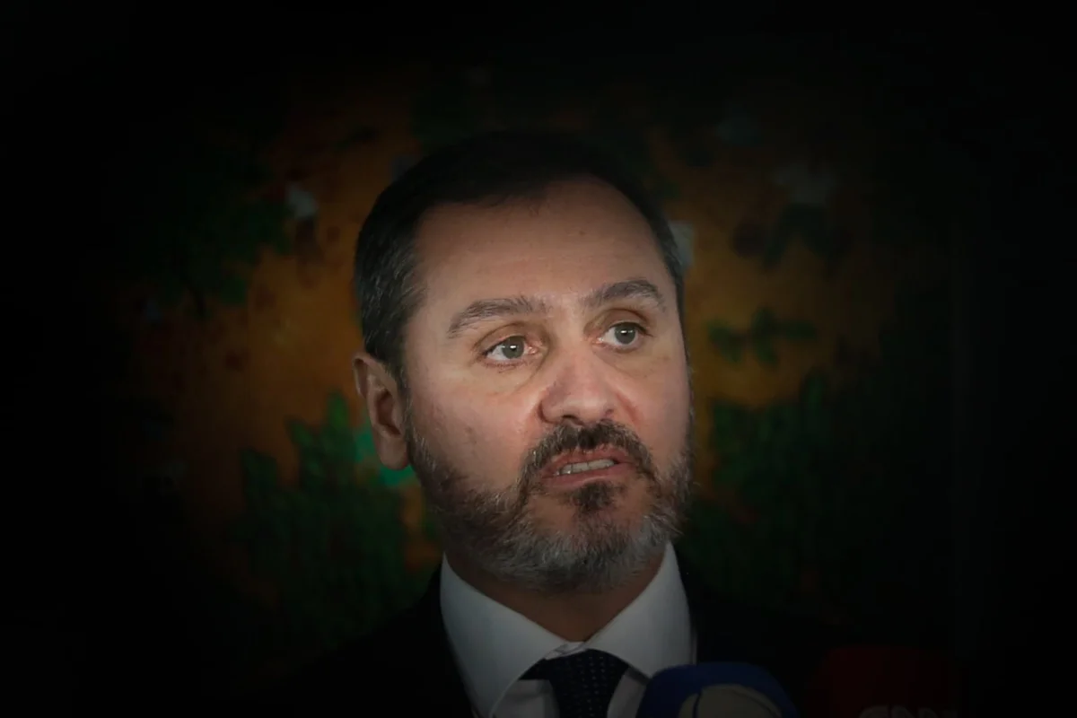 Andrei volta à sede da PF após Dino reverter decisão de Mendonça