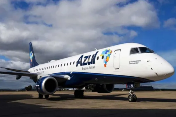 Azul cancela 80 voos e 8 mil são afetados por falha em GPS da Embraer