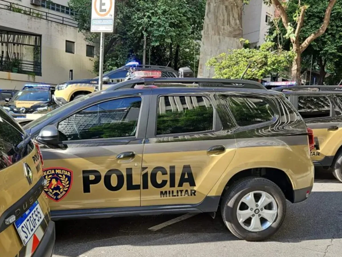 PM é baleado em luta com suspeito e apreende fuzil, munição e drogas em BH