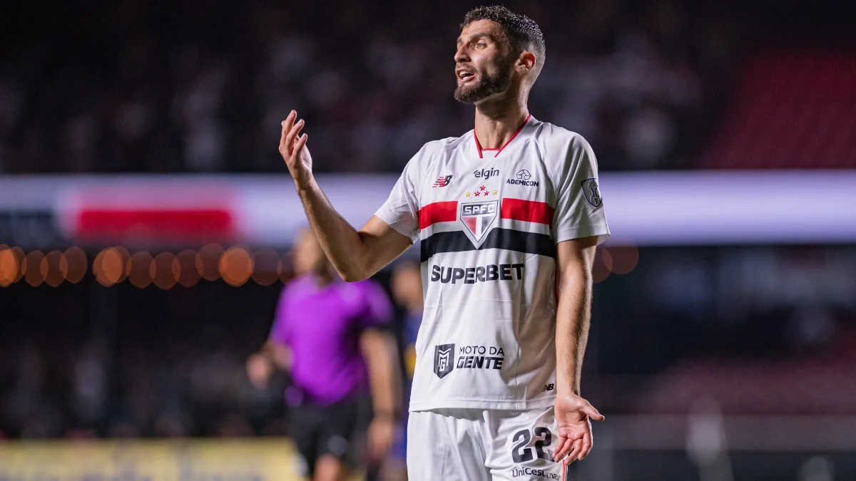 São Paulo: Domingos Duarte passará por cirurgia após ruptura no ligamento
