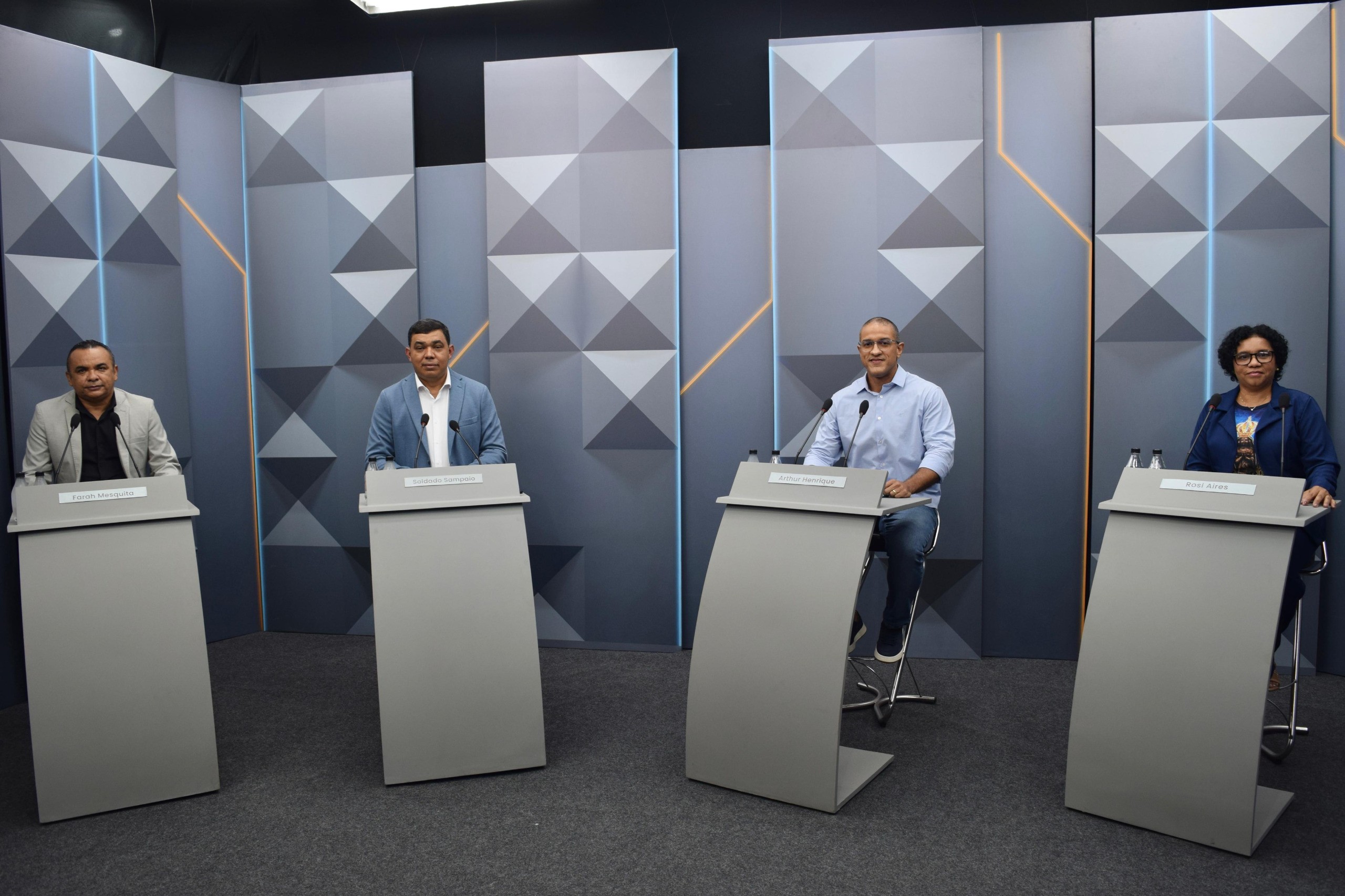 Candidatos ao governo de Roraima discutem saúde, educação, garimpo e violência contra mulher em debate