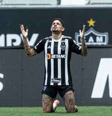 Imagem da matéria: Cuca minimiza vantagem do Santos sobre o Atlético: "Não me ilude"