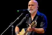 Rick, dupla de Renner
