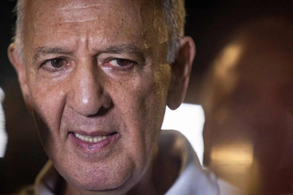 Em sabatina, Arruda diz que vai acabar com a "farra dos pardais"