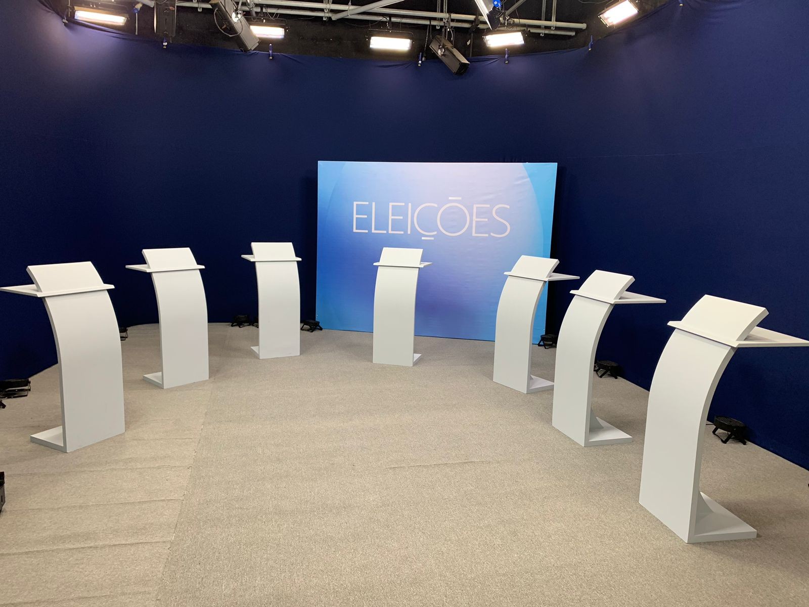 Eleições 2026: Debates da Globo e afiliadas reúnem candidatos a governador dos 26 estados e do Distrito Federal; veja como assistir