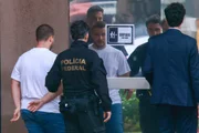 Outro preso é o advogado Éric Douglas Martins Fidelis, filho do ex-diretor de Benefícios do INSS André Fidelis