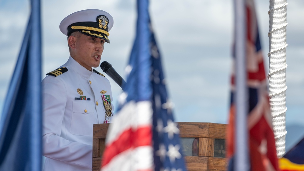 Imagem relacionada à notícia: USS Mississippi mantém a cerimônia de mudança de comando na base conjunta Pearl Harbor-Hickam