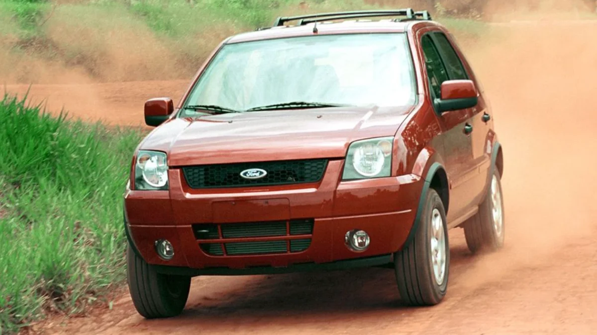 Imagem da matéria: SUV que fez história no Brasil ainda é o mais buscado no mercado de usados; veja ranking