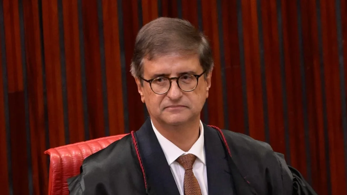 OAB pede que Gonet não atue em processo sobre relação de Moraes e Vorcaro