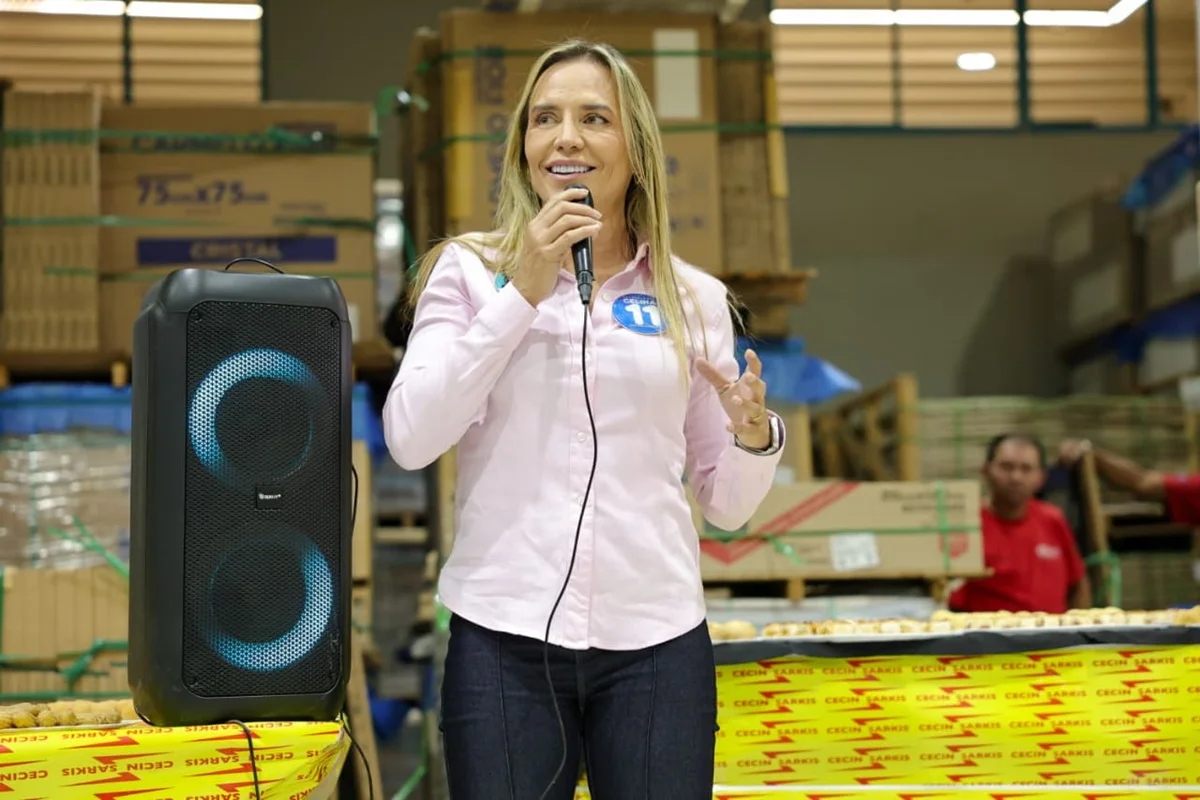 Celina Leão durante agenda no SIA