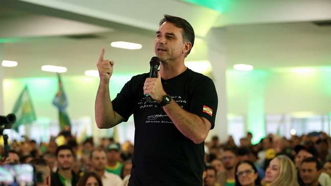 Dino manda investigar onda de ataques a imagens religiosas em meio a caso de Nossa Senhora Aparecida
