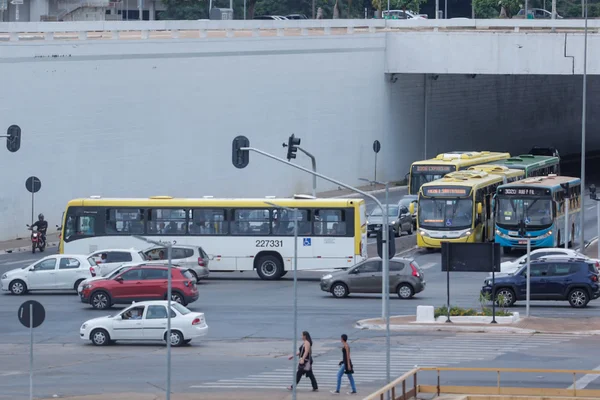 Rodoviários suspendem greve após acordo com as empresas de ônibus