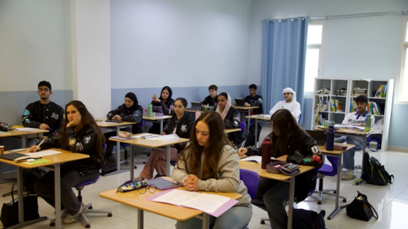 A escola alemã marca 50 anos de construção de pontes em Abu Dhabi