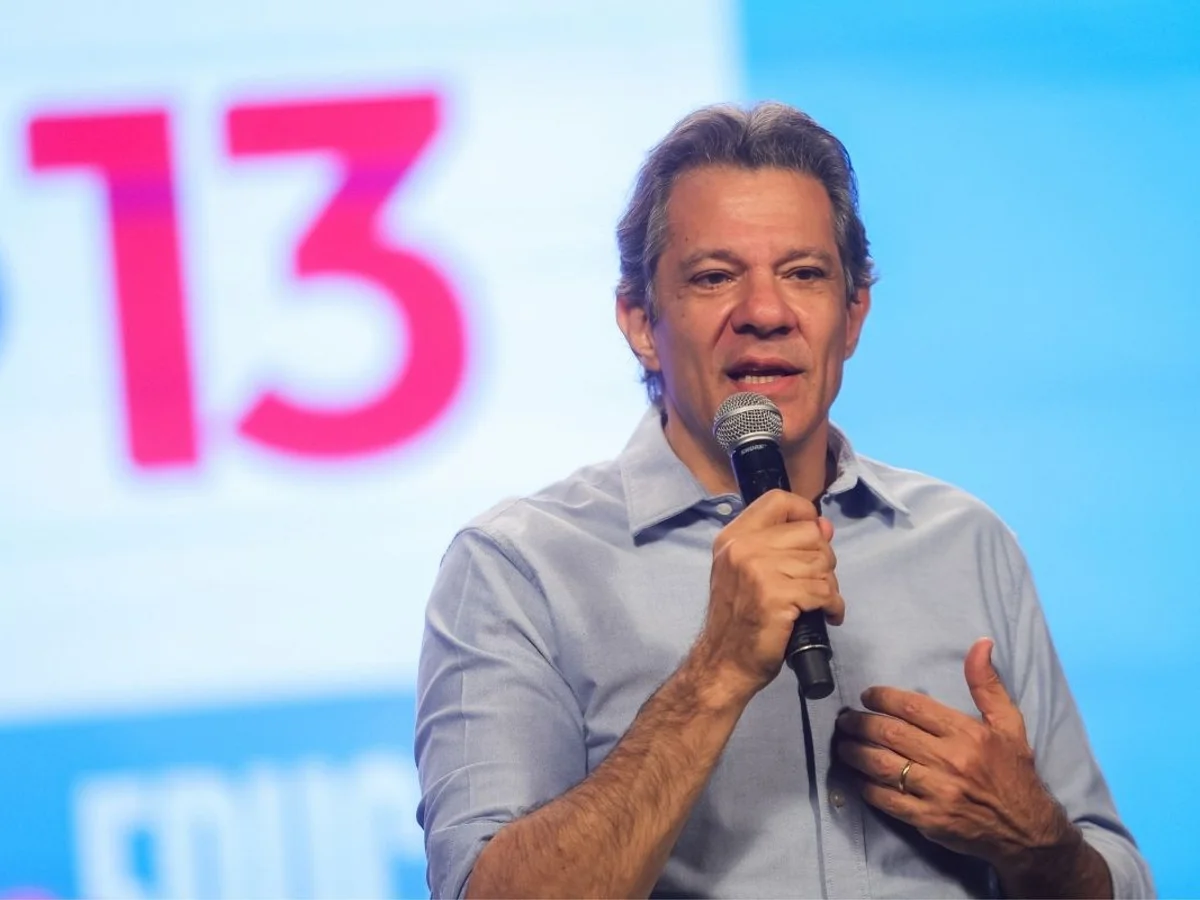 Haddad diz que "se Flávio for eleito, Vorcaro não fica mais na cadeia"