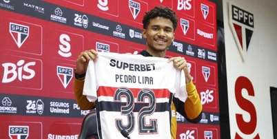 Pedro Lima chegou ao S&atilde;o Paulo por empr&eacute;stimo do Wolverhampton &ndash; Foto: Rubens Chiri/S&atilde;o Paulo FC / Jogada10