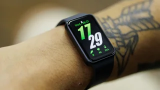 Shopee derruba preço do Galaxy Fit3 e pulseira inteligente sai por R$ 176