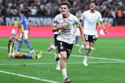 O Corinthians venceu o Rosario com gol de Bidon