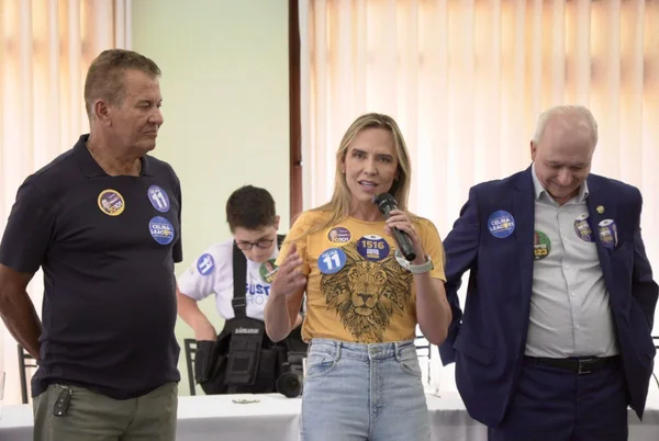Celina promete concurso público e reestruturação de carreira para auditores