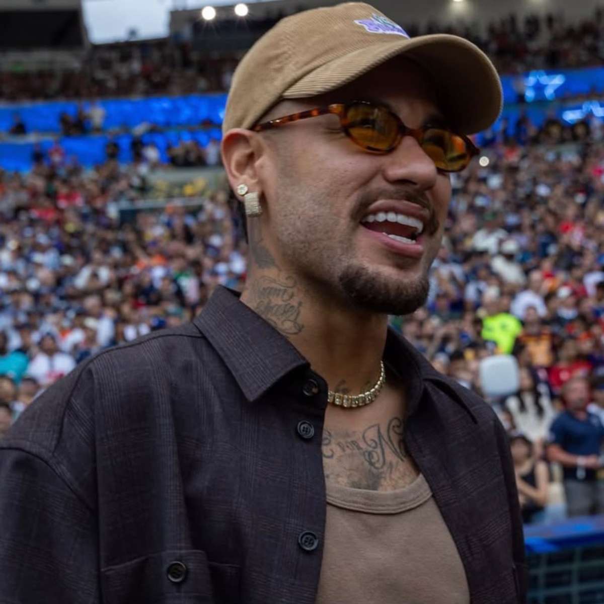 Neymar se declara ao Flamengo durante jogo da NFL: 'No Rio, sou Mengão"
