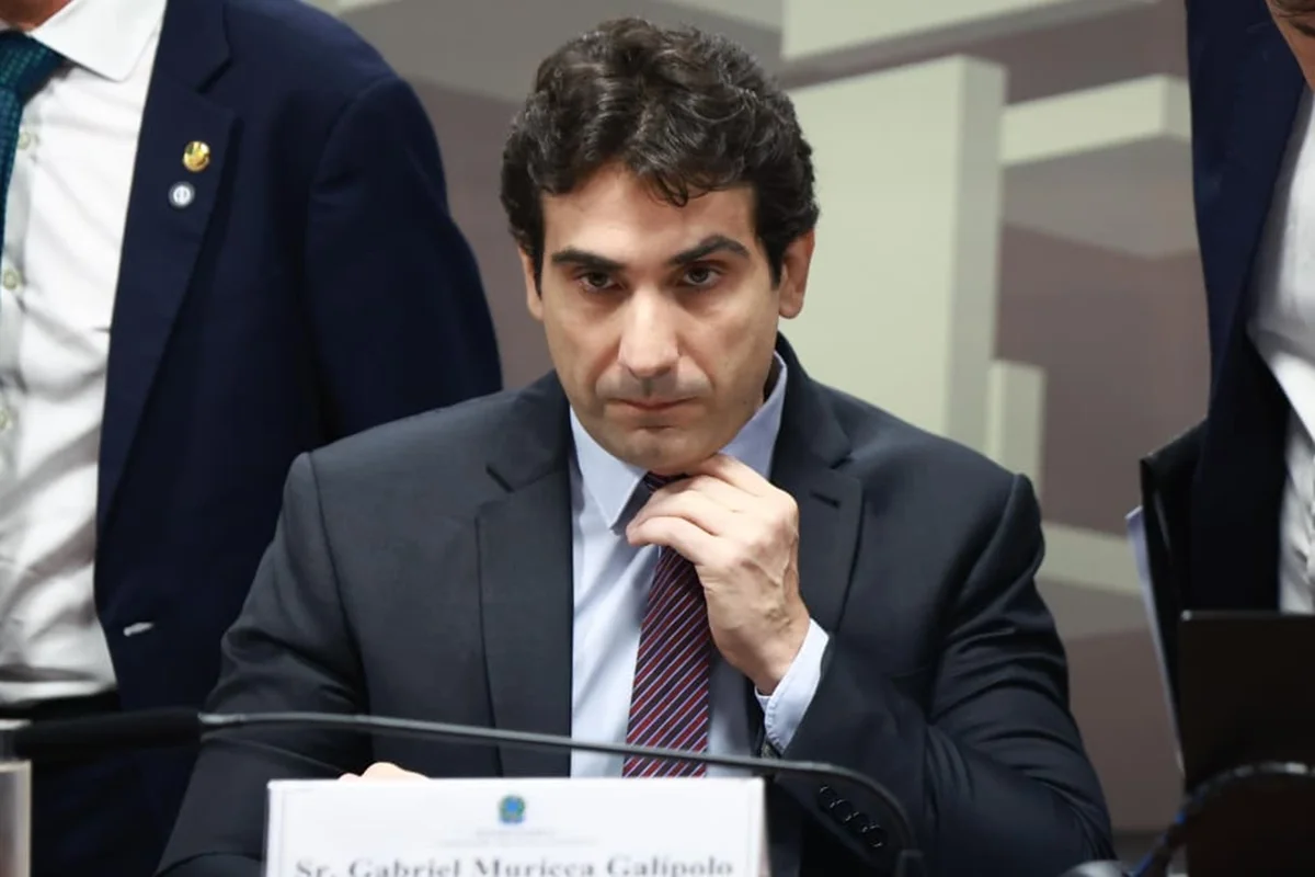 Imagem da matéria: Galípolo confirma intimação da PF e depoimento em outubro sobre Caso Master