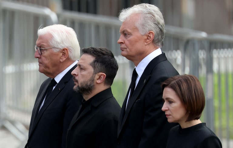 Funeral do rei Harald reúne multidão, integrantes da realeza e líderes europeus na Noruega