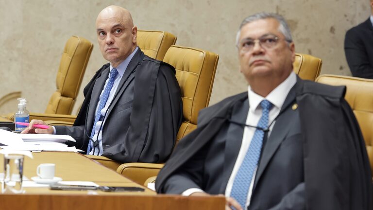 Veja os principais pontos e ‘recados’ da decisão de Dino para reintegrar Andrei à direção da PF
