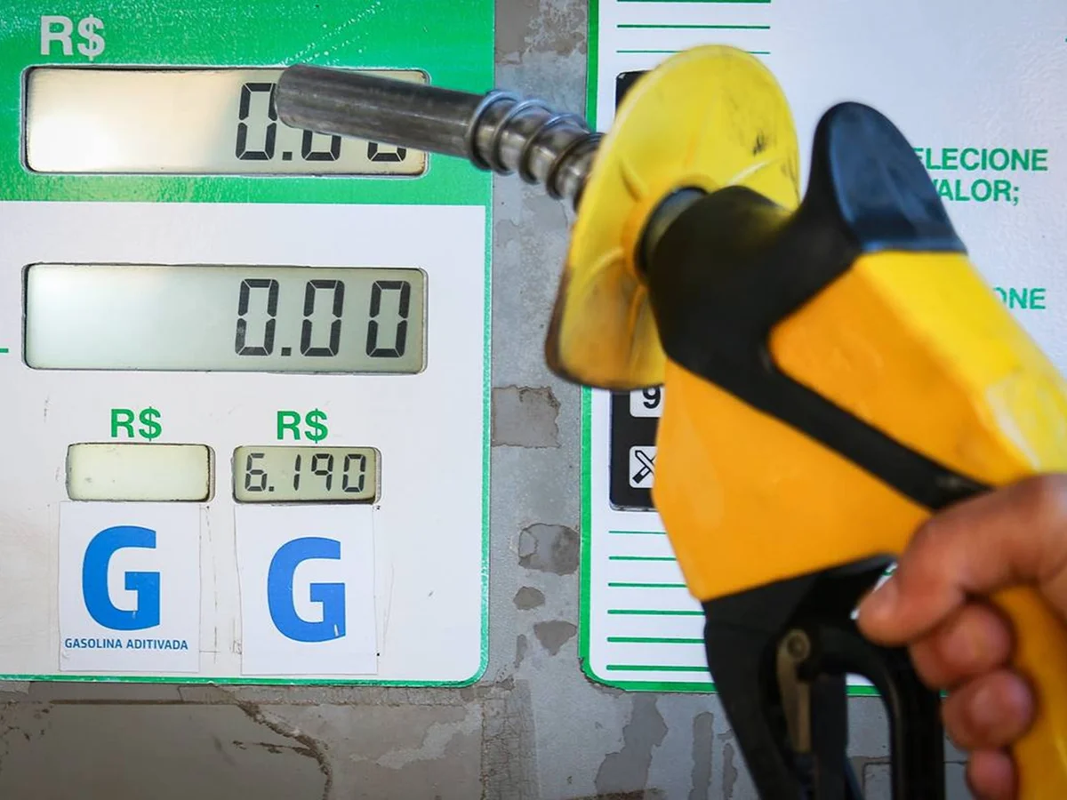 Governo já gastou R$ 40 bilhões para conter preço dos combustíveis