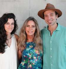 Bruna Lombardi com a nora Carla Labate e o filho Kim Riccelli Foto: Reprodução/Instagram