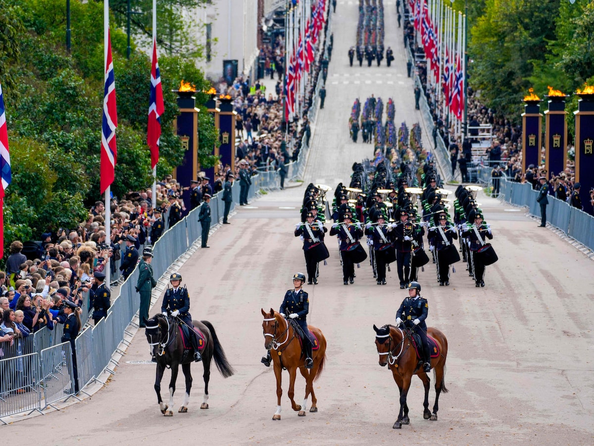 Funeral do rei Harald reúne multidão, integrantes da realeza e líderes europeus na Noruega