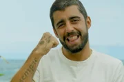 Exclusivo: Pedro Scooby descobre ter outra irmã após ação por dívida do pai