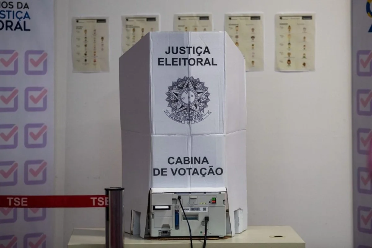 Teste de integridade das urnas eletrônicas com biometria