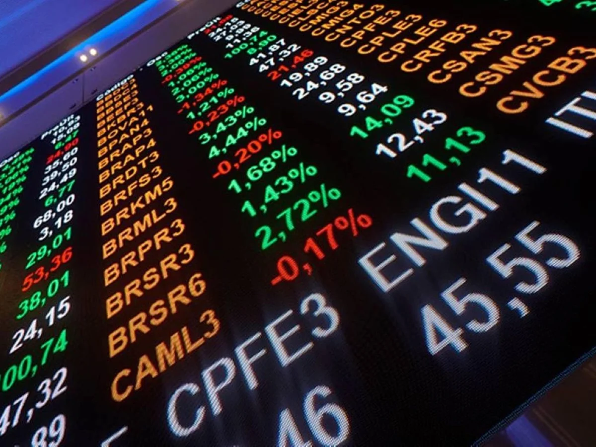 Bolsa abre acima de 206 mil pontos, em queda após recorde histórico na 6ª
