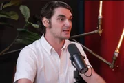 Quem é a noiva de RJ Mitte, ator de Breaking Bad que morreu aos 34 anos