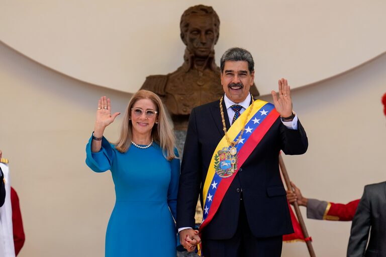 Presa nos EUA, mulher de Maduro tem ‘problema muito delicado no coração’, diz filho do ex-ditador