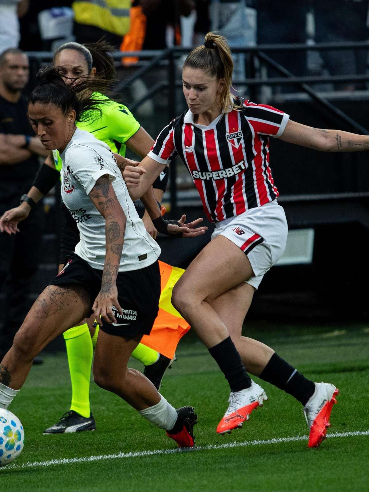 Corinthians precisa de feito inédito contra o São Paulo para conquistar Brasileirão Feminino